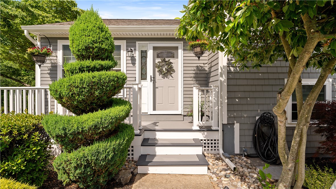 24 Mello Street West Warwick, RI 02893 - Photo 6 of 45