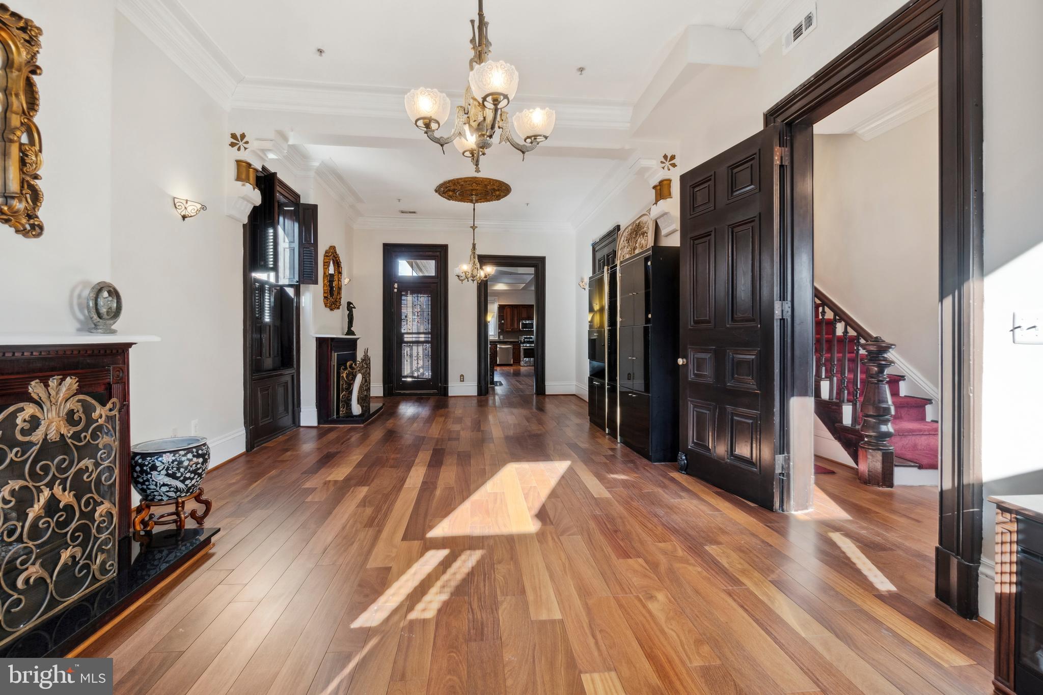 1315 R Street Northwest Washington, DC 20009 - Photo 13 of 83 Parlor