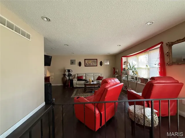 $159,900 | 12988 Ox Bow Lane, St. Louis, MO 63138