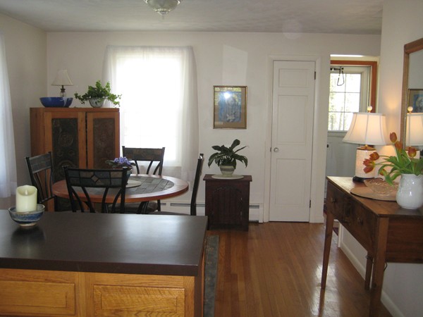 41 Stoneleigh Road Worcester, MA 01606 - Photo 11 of 25 Gallery Image 11