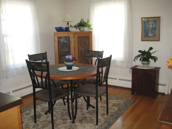 41 Stoneleigh Road Worcester, MA 01606 - Photo 12 of 25 Gallery Image 12