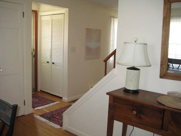 41 Stoneleigh Road Worcester, MA 01606 - Photo 13 of 25 Gallery Image 13