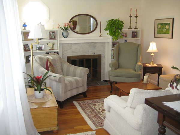 41 Stoneleigh Road Worcester, MA 01606 - Photo 2 of 25 Gallery Image 2