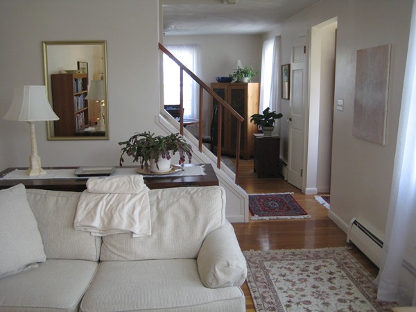 41 Stoneleigh Road Worcester, MA 01606 - Photo 3 of 25 Gallery Image 3