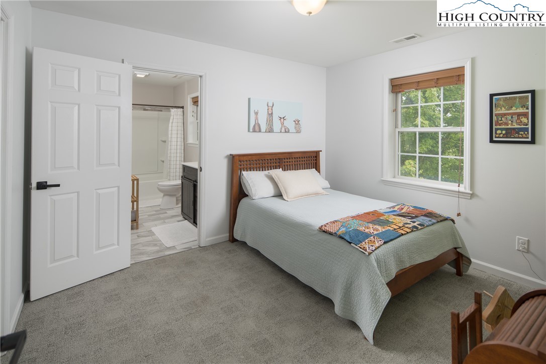 73 Walter Ridge Road West Jefferson, NC 28694 - Photo 28 of 39