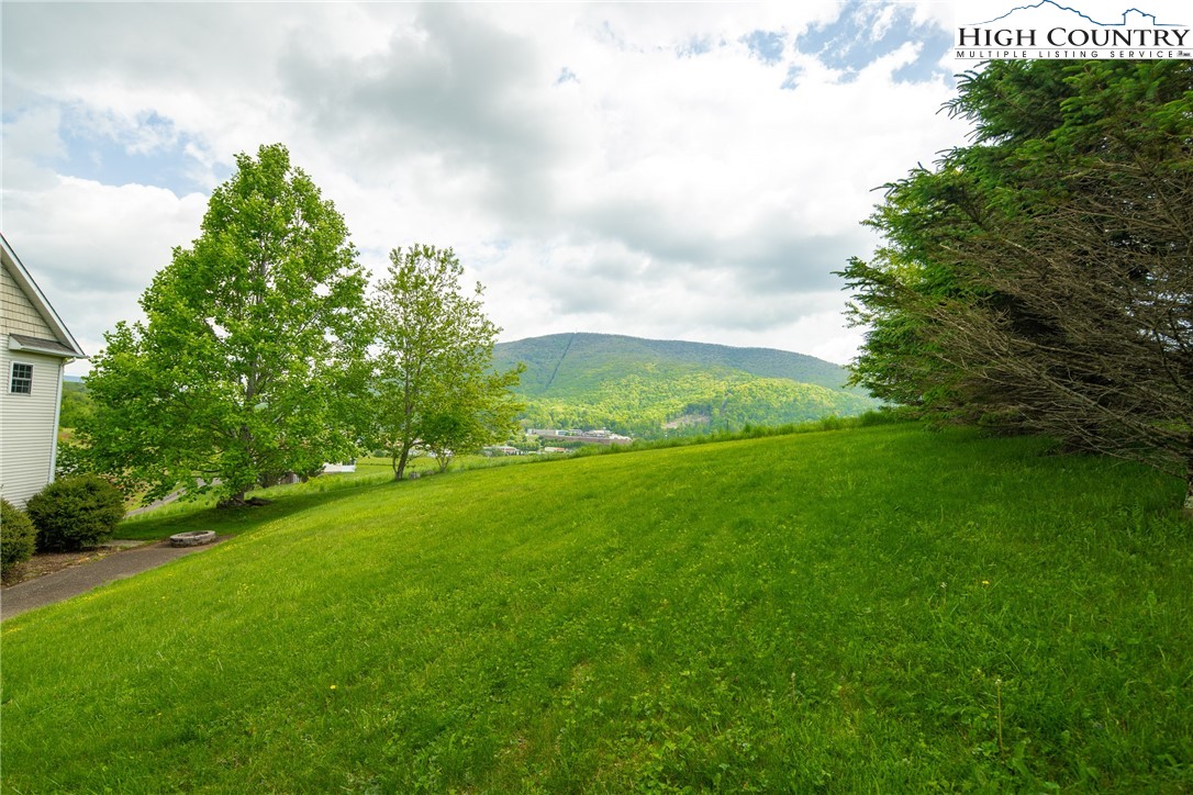73 Walter Ridge Road West Jefferson, NC 28694 - Photo 31 of 39