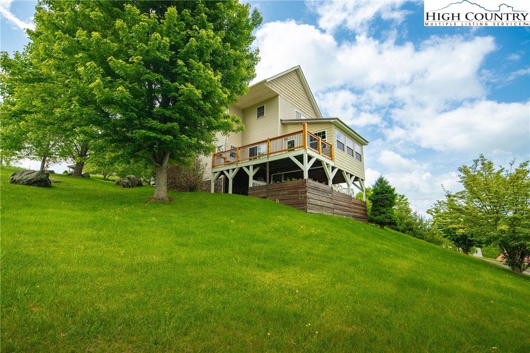 73 Walter Ridge Road West Jefferson, NC 28694 - Photo 32 of 39