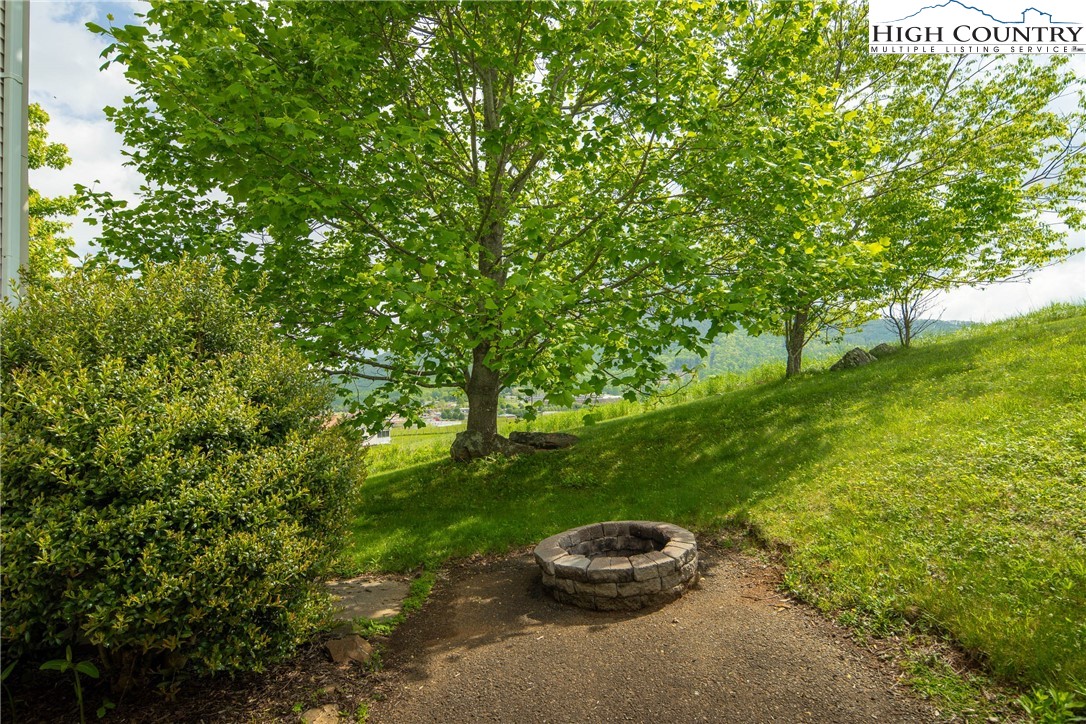 73 Walter Ridge Road West Jefferson, NC 28694 - Photo 33 of 39