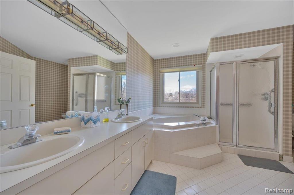 3351 Fairgrove Terrace Rochester Hills, MI 48309 - Photo 14 of 33