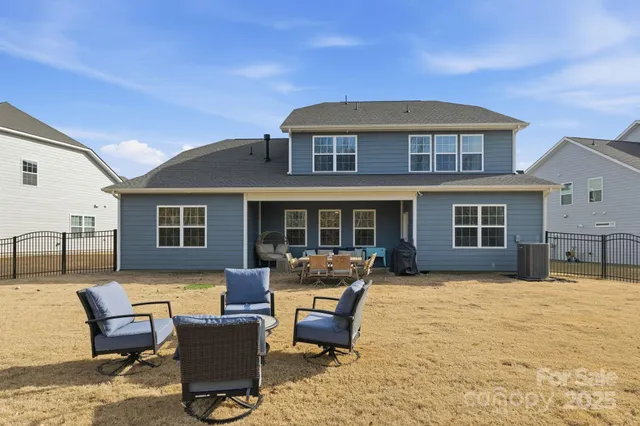 $699,900 | 3911 Horsham Street, Fort Mill, SC 29707