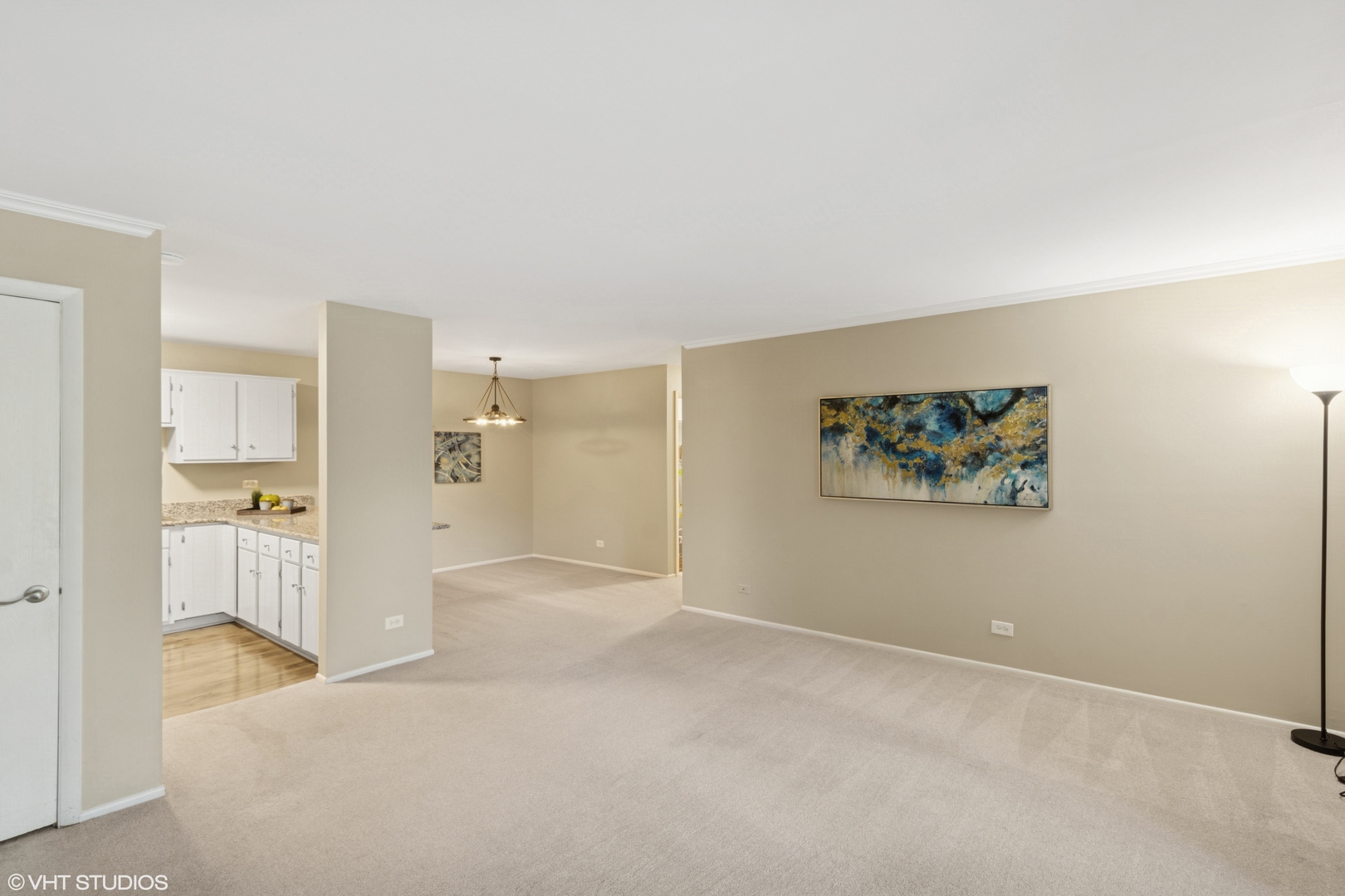 985 Golf Course Road, Unit 8 Crystal Lake, IL 60014 - Photo 2 of 14