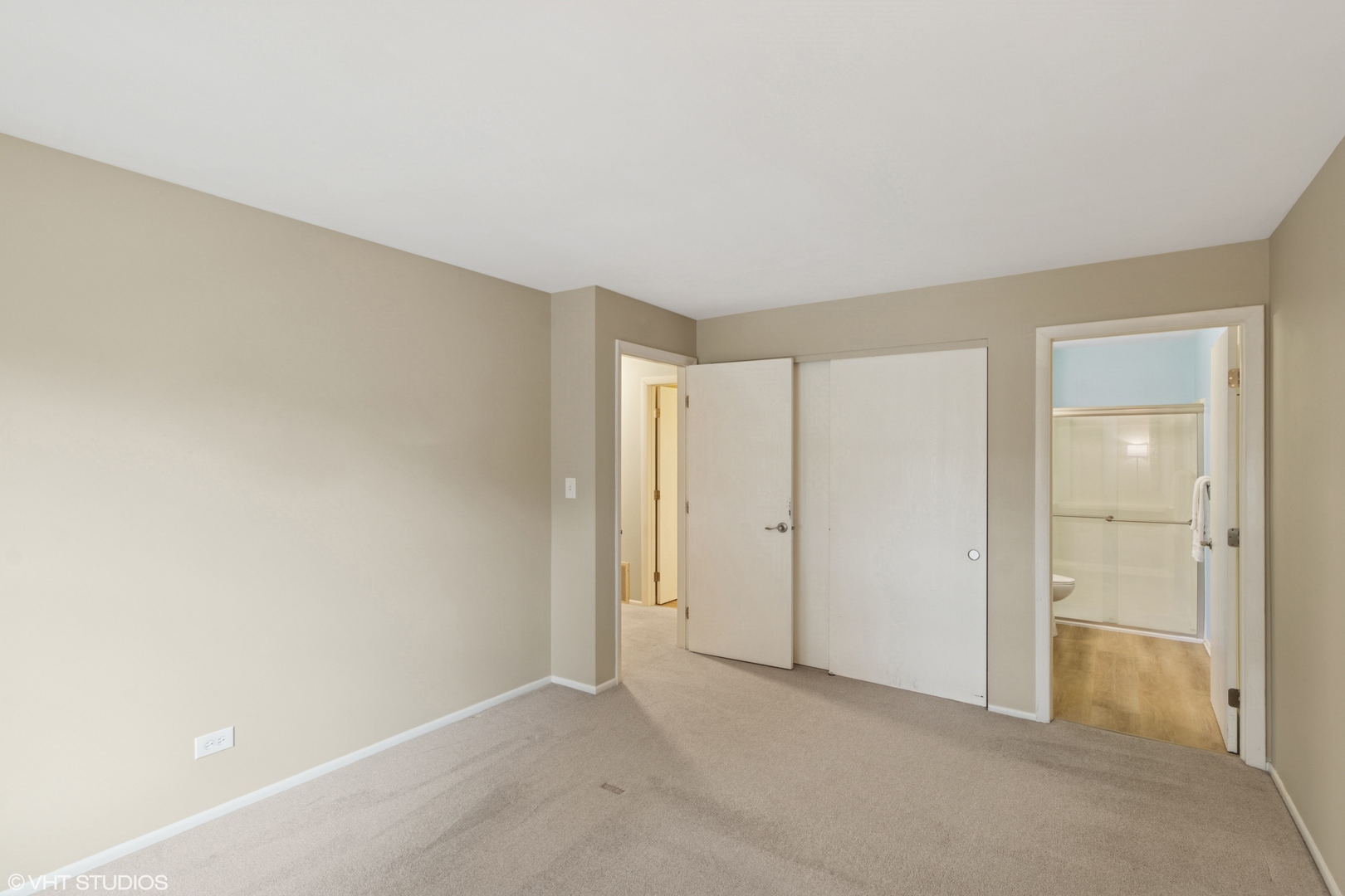 985 Golf Course Road, Unit 8 Crystal Lake, IL 60014 - Photo 7 of 14