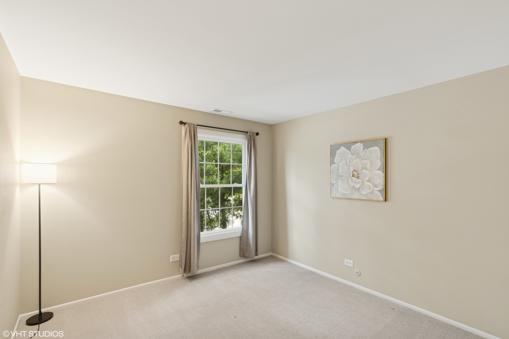 985 Golf Course Road, Unit 8 Crystal Lake, IL 60014 - Photo 10 of 14