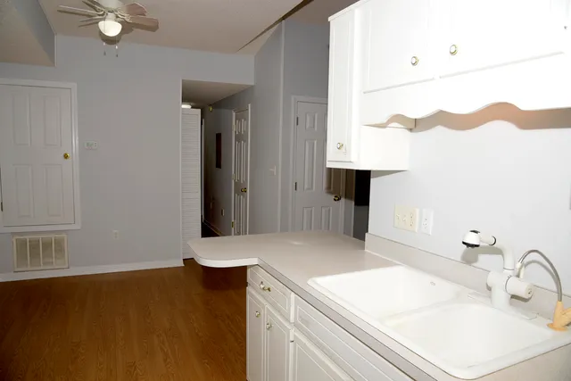 $1,850 | 1501 Partin Drive North, Unit 217, Niceville, FL 32578