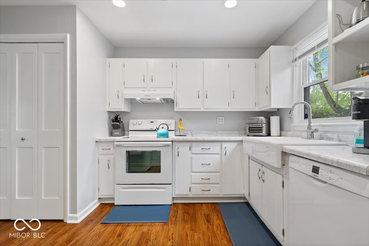 7709 Lewis Road Indianapolis, IN 46256 - Photo 12 of 27 Gallery Image 12