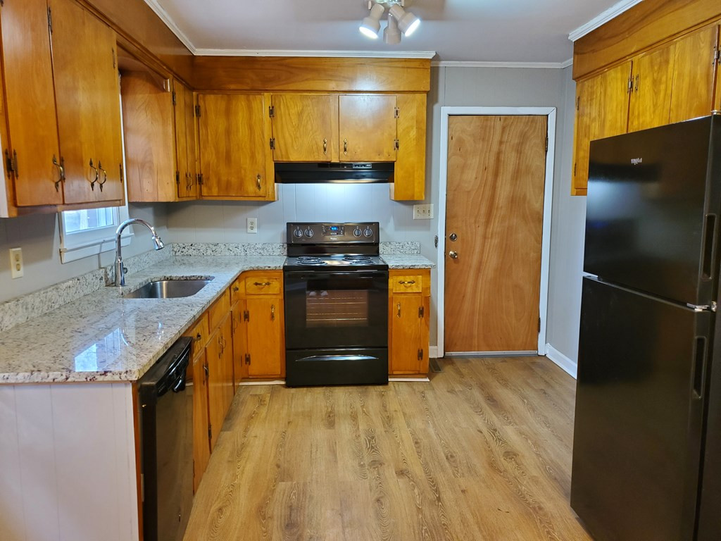 210 Cuttino Road Sumter, SC 29150 - Photo 4 of 15 Gallery Image 4