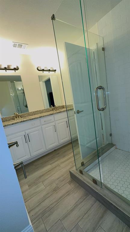 2239 Anderson Street Dallas, TX 75215 - Photo 10 of 16 a view of a balcony