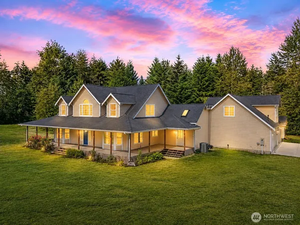 $765,000 | 19733 147th Avenue Southeast, Yelm, WA 98597