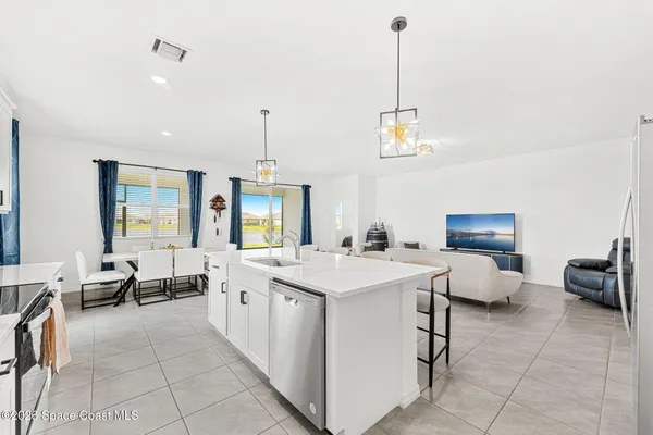 $2,500 | 1586 Criswell Lane Southeast, Palm Bay, FL 32909