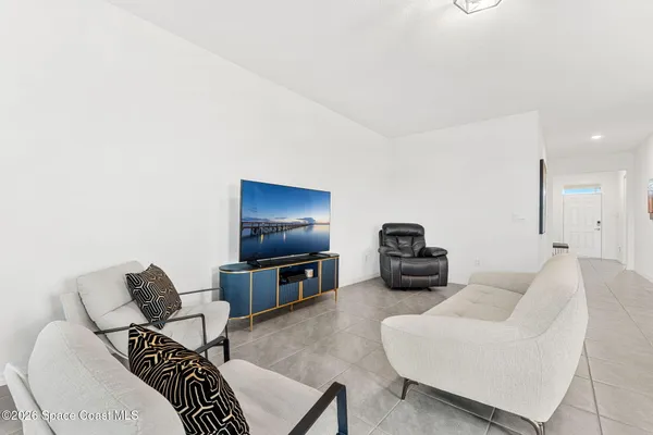 $2,500 | 1586 Criswell Lane Southeast, Palm Bay, FL 32909