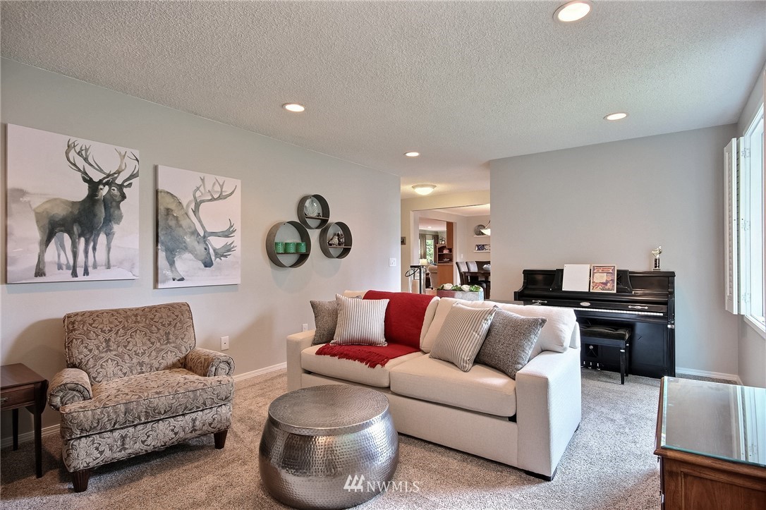 14510 Southeast 167th Street Renton, WA 98058 - Photo 4 of 25 Gallery Image 4