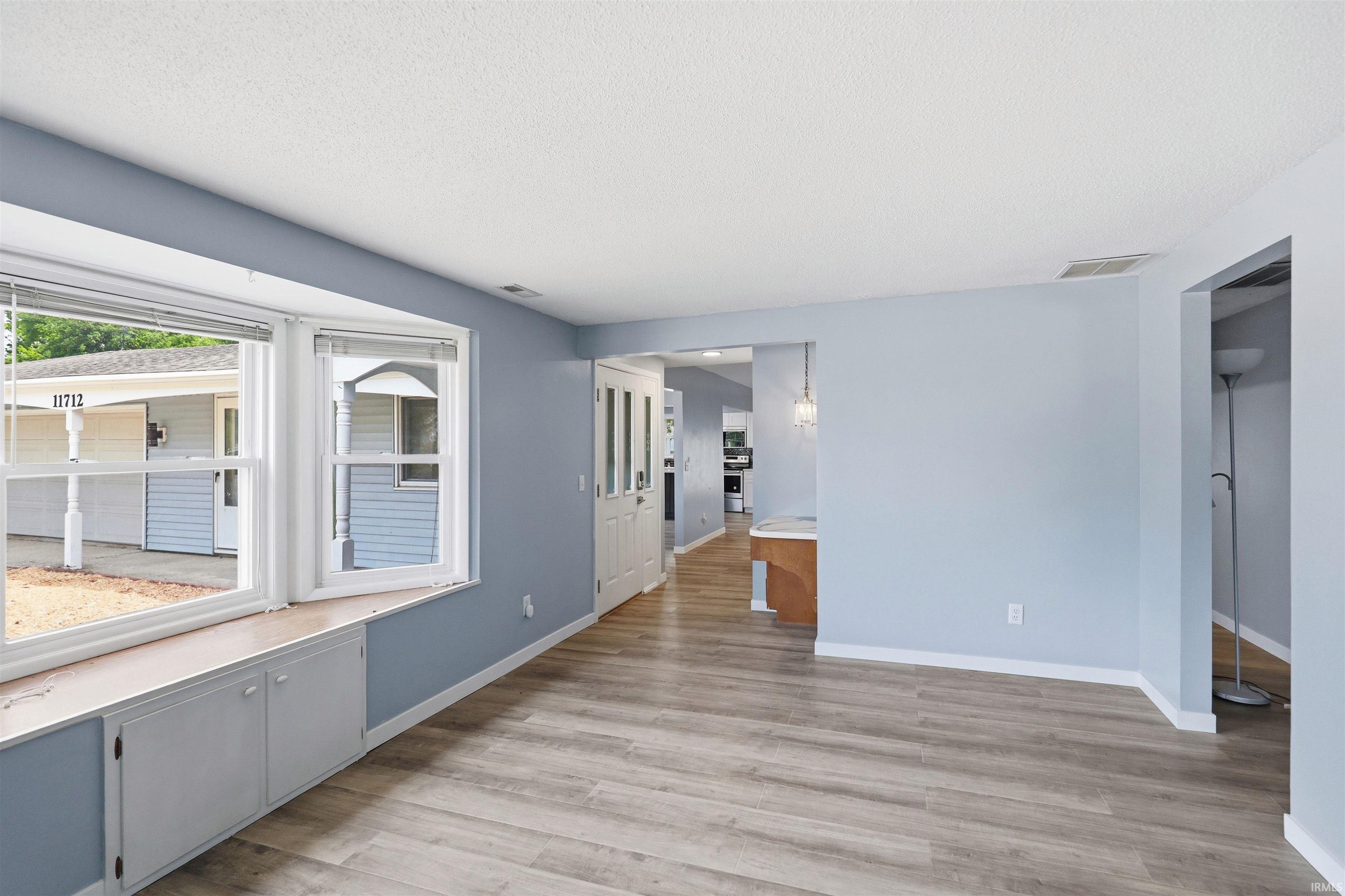 11712 Roberts Road Harlan, IN 46743 - Photo 14 of 48