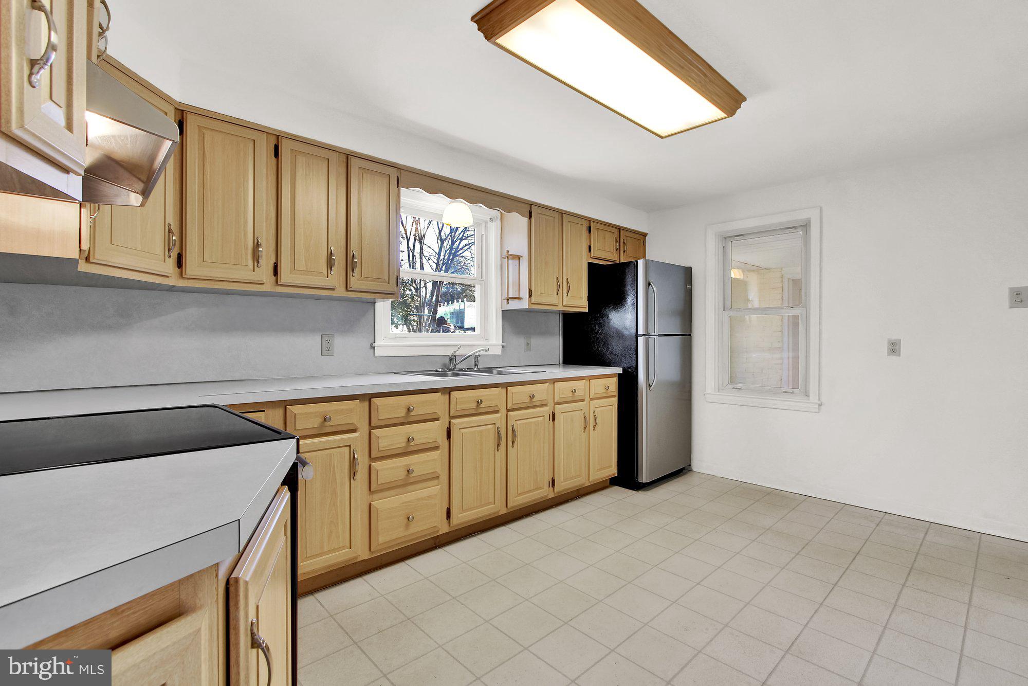 1025 Trinity Road York, PA 17408 - Photo 6 of 23 Gallery Image 6