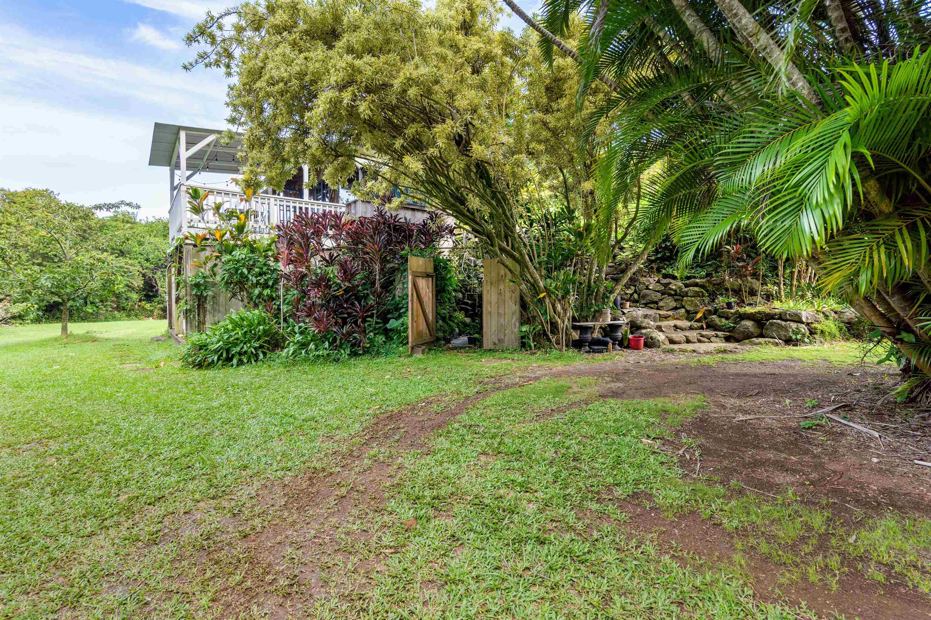 1870 West Kuiaha Road Haiku, HI 96708 - Photo 26 of 27 a view of park