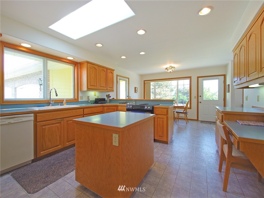 292 Williamson Road Sequim, WA 98382 - Photo 8 of 25