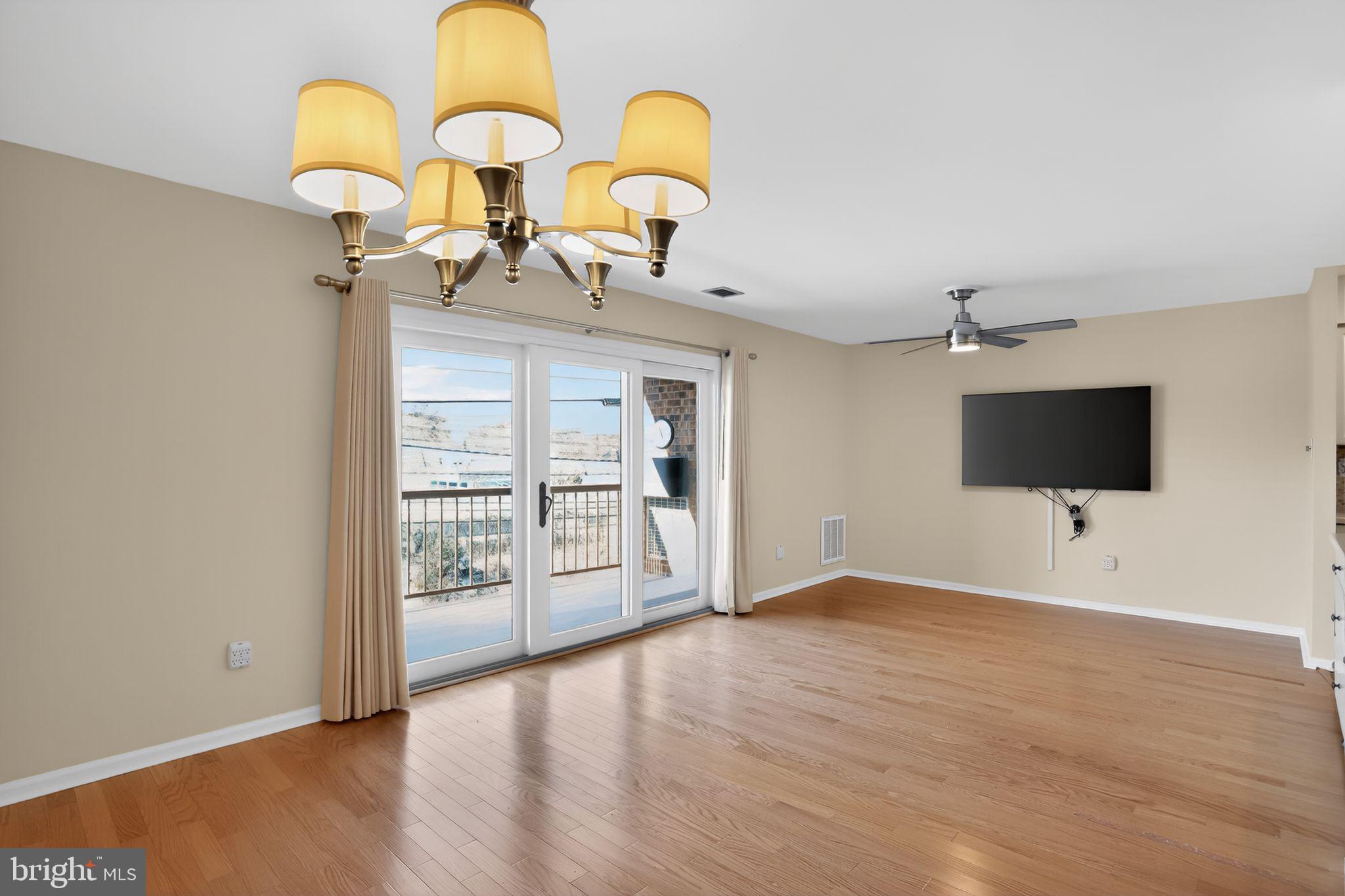215 Haddonfield Cmns, Unit 215 Haddonfield, NJ 08033 - Photo 13 of 36