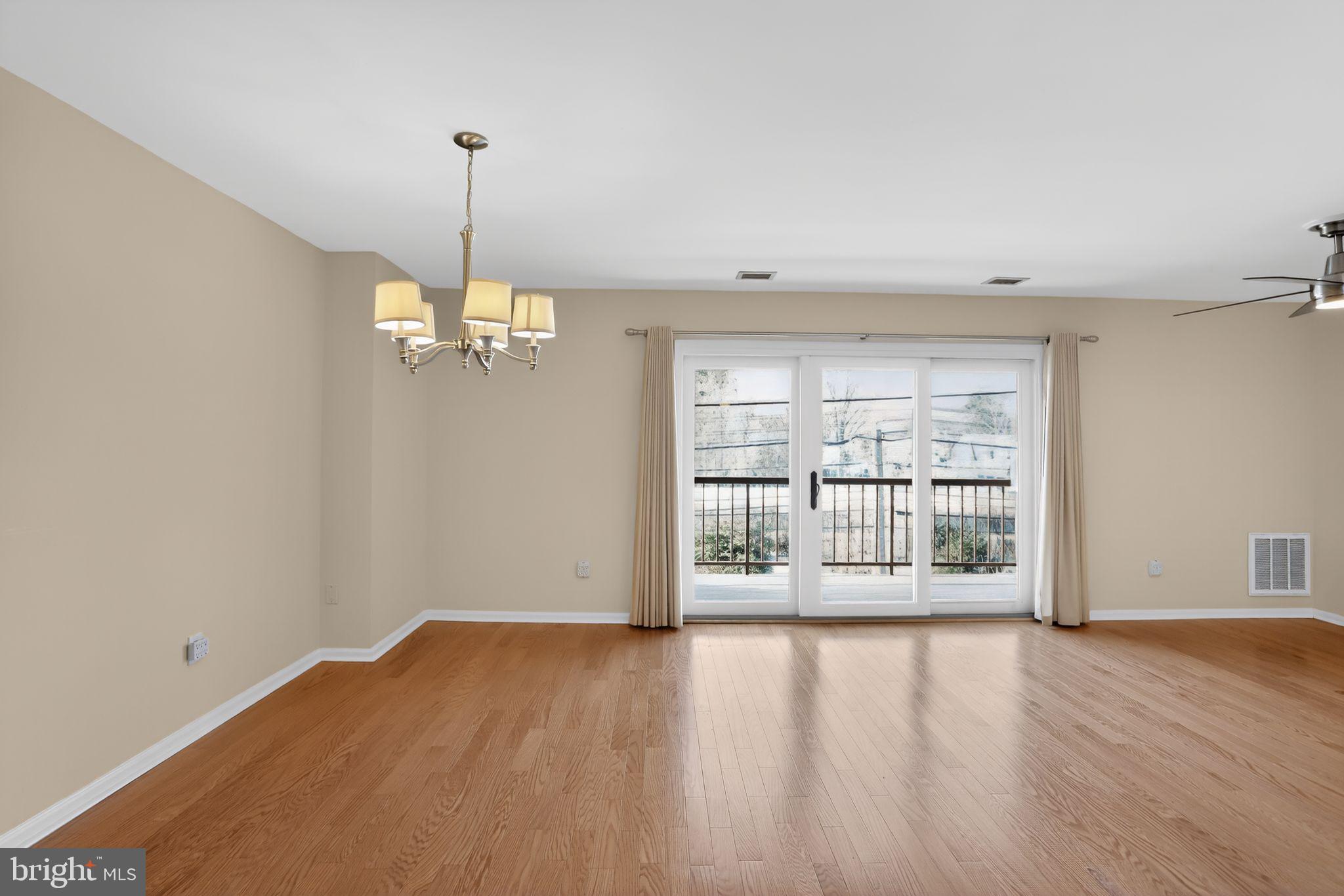 215 Haddonfield Cmns, Unit 215 Haddonfield, NJ 08033 - Photo 14 of 36