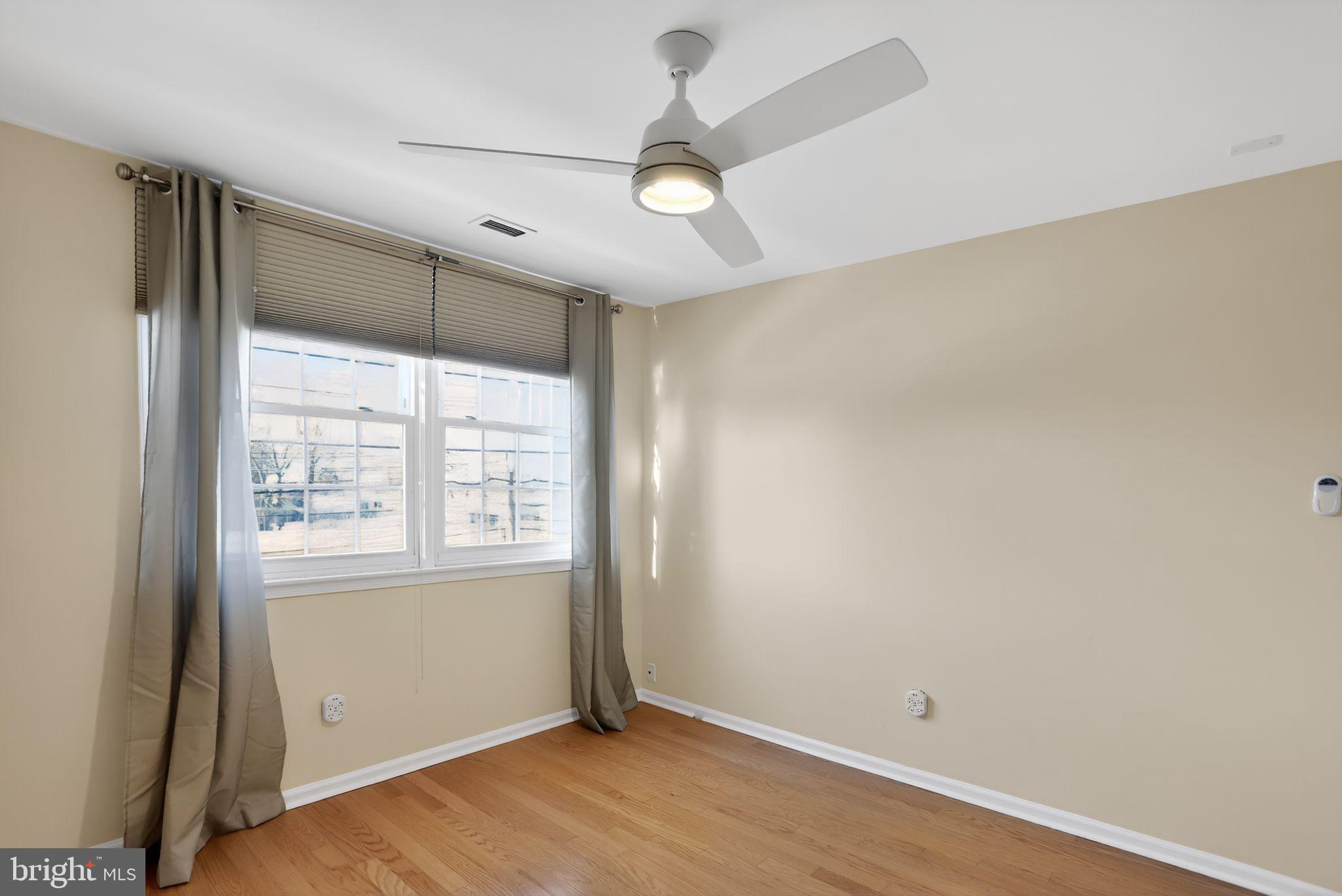 215 Haddonfield Cmns, Unit 215 Haddonfield, NJ 08033 - Photo 29 of 36