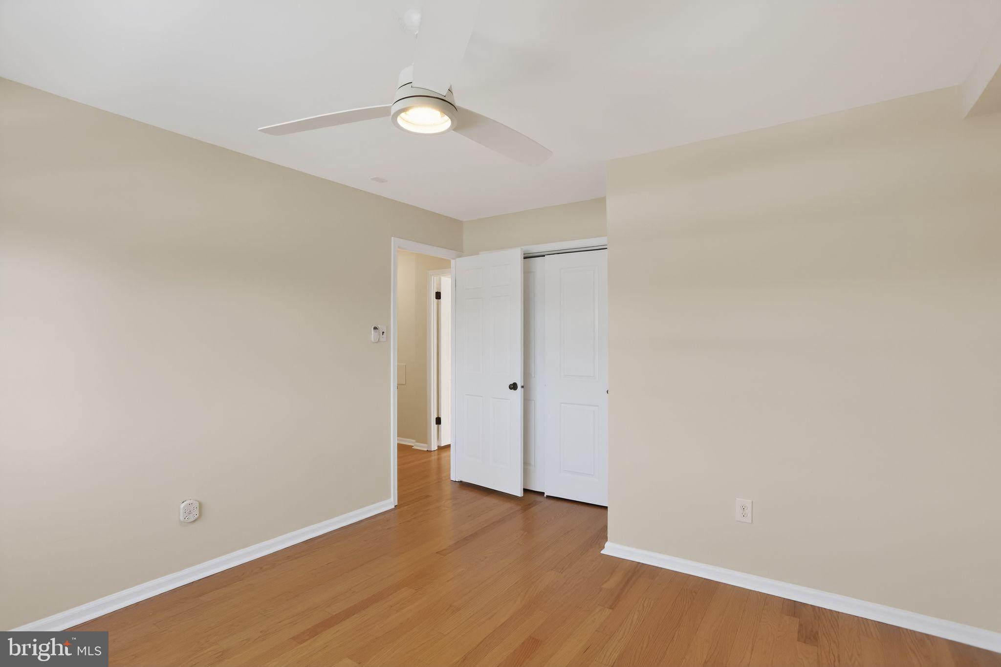 215 Haddonfield Cmns, Unit 215 Haddonfield, NJ 08033 - Photo 31 of 36