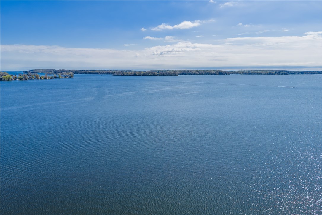 8233 South Shore Road Sodus Point, NY 14555 - Photo 14 of 40