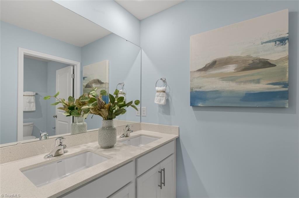 260 Rhett Avenue, Unit 124 Lexington, NC 27295 - Photo 25 of 36 Images are Representative.