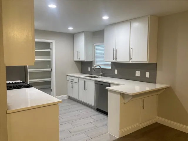 $2,500 | 518 Burnwood Drive, Irving, TX 75062