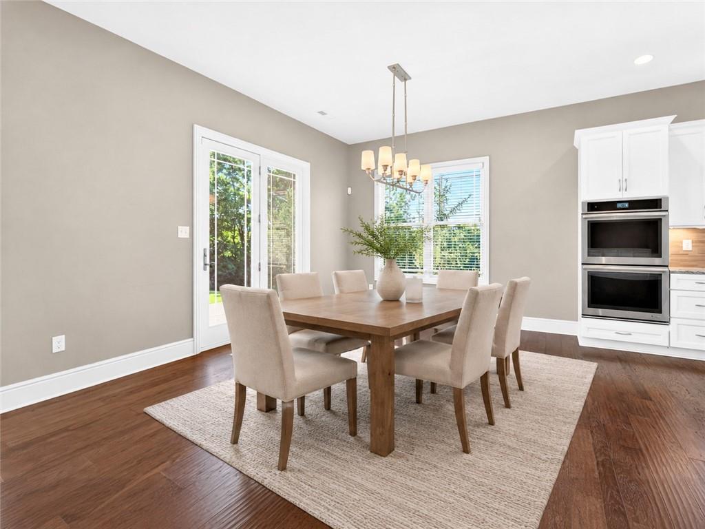 202 Indian Ridge Lane Canonsburg, PA 15317 - Photo 20 of 46 Virtual dining