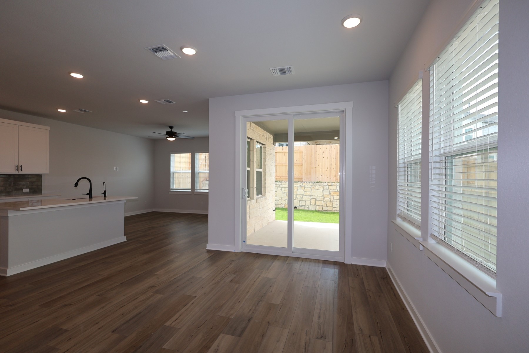 206 Marie Way Georgetown, TX 78626 - Photo 5 of 15
