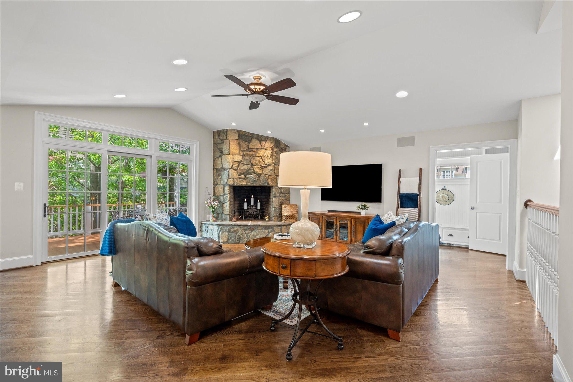 6041 25th Road North Arlington, VA 22207 - Photo 23 of 67 Family room with fireplace
