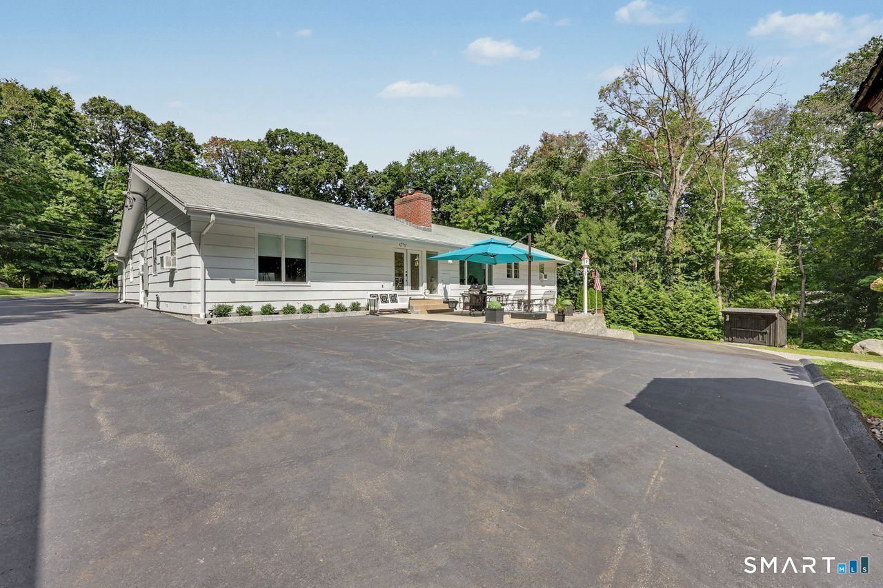 48 Mulberry Road Woodbridge, CT 06525 - Photo 34 of 40 Gallery Image 34
