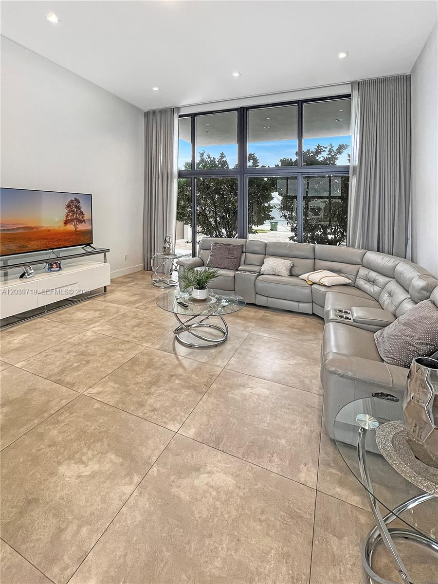 16640 Sunset Way, Unit 16640 Weston, FL 33326 - Photo 8 of 35