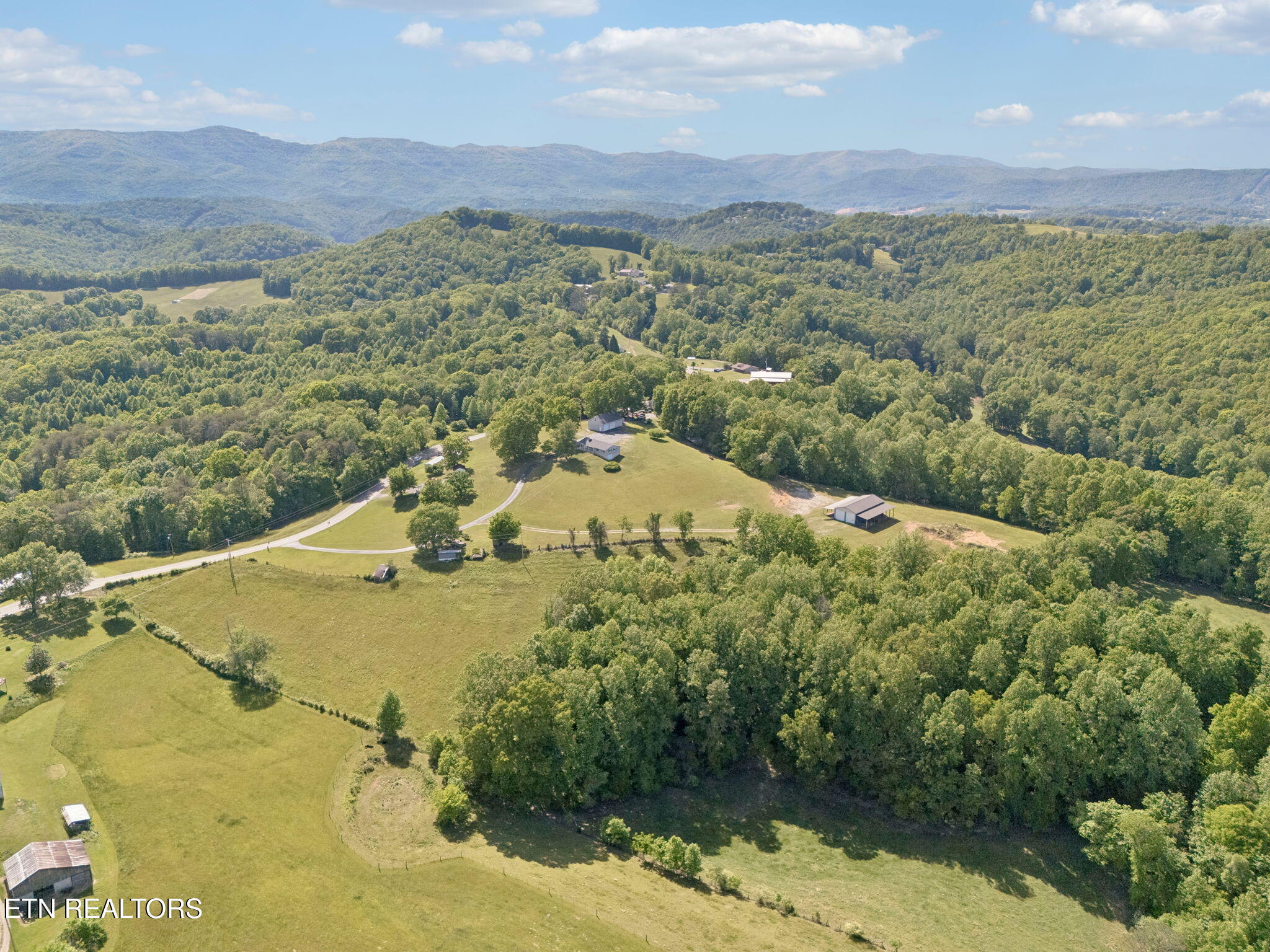 2245 Pinecrest Road Jacksboro, TN 37757 - Photo 58 of 60 75-2245 Pinecrest Rd - 073