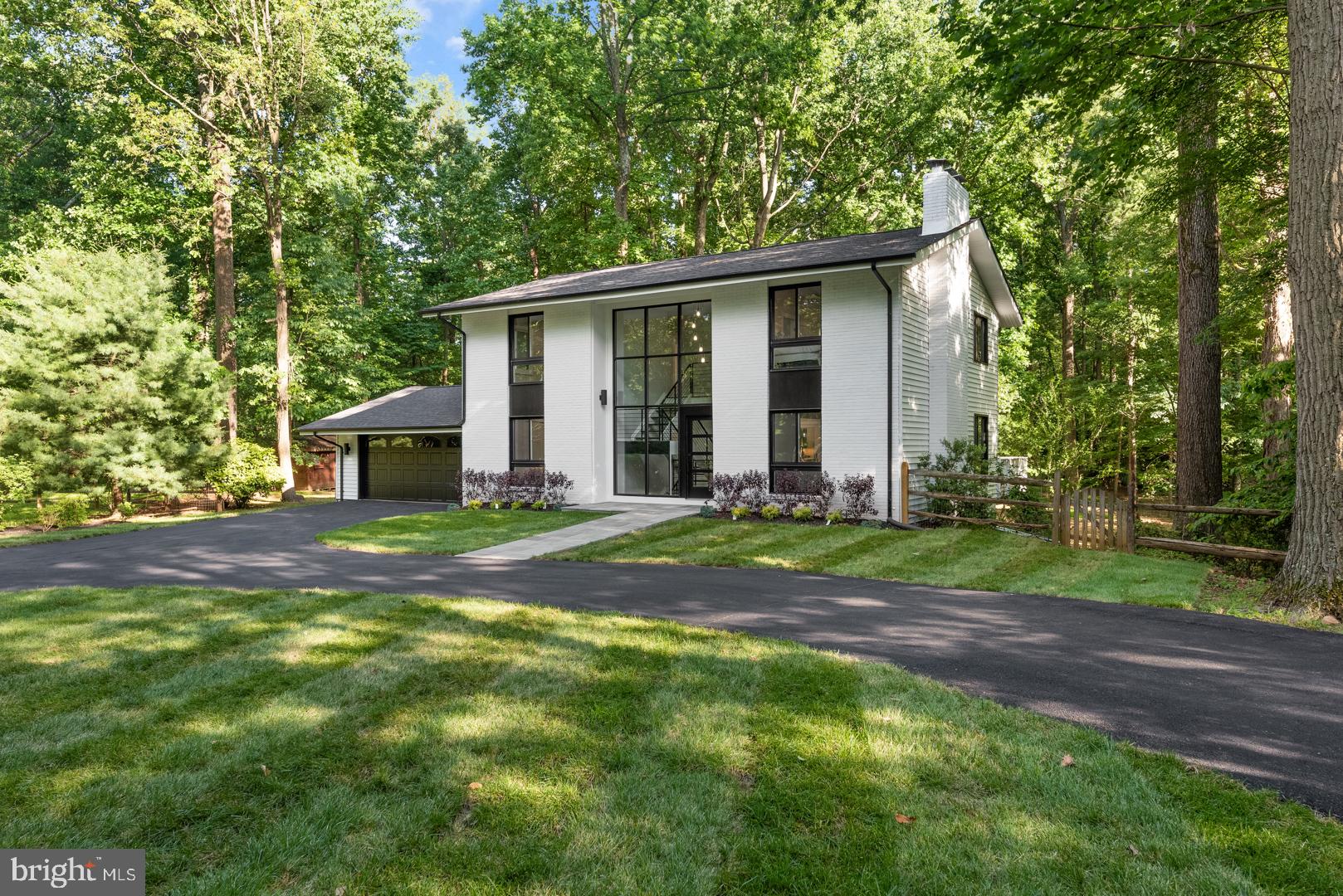 11707 Vale Road Oakton, VA 22124 - Photo 5 of 79 Gallery Image 5