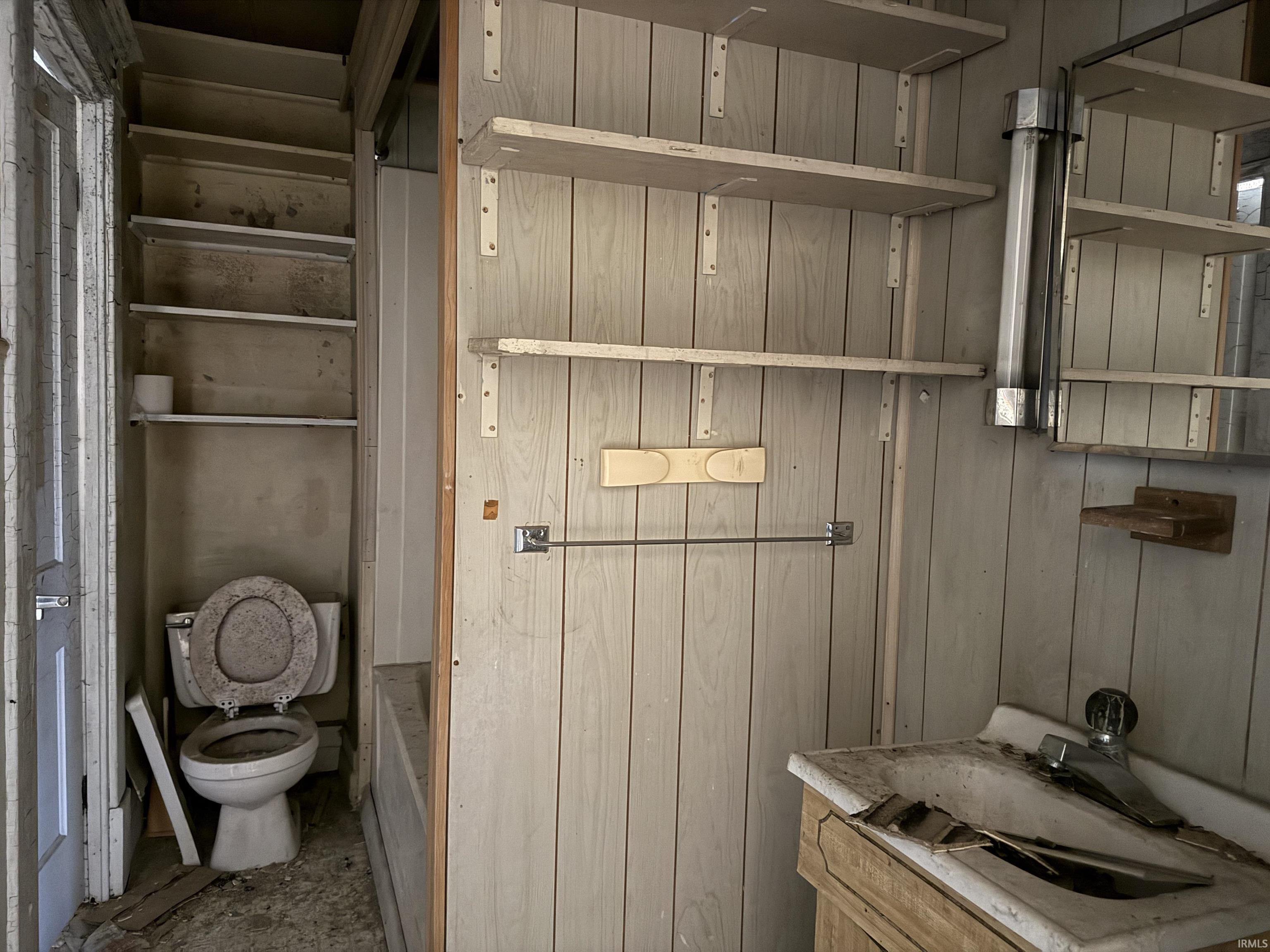 1310 4th Street Bedford, IN 47421 - Photo 5 of 6