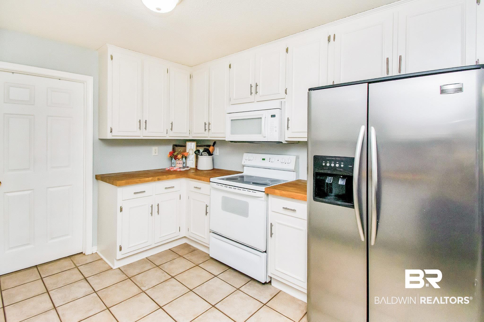 10905 Pelican Bay Drive Theodore, AL 36582 - Photo 13 of 35