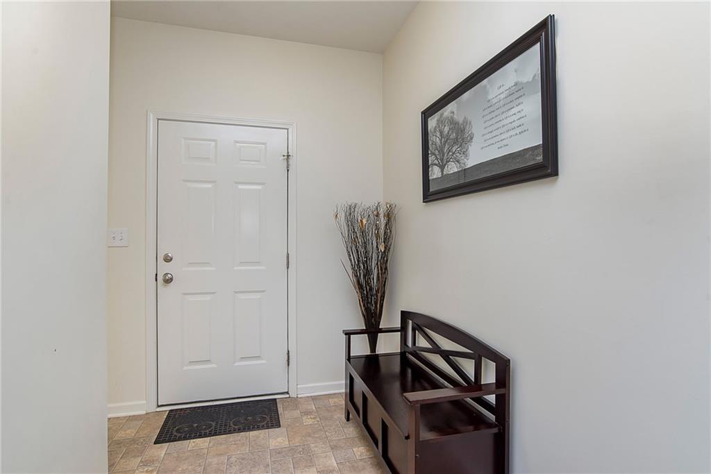 4392 Raintree Road Indianapolis, IN 46234 - Photo 3 of 30
