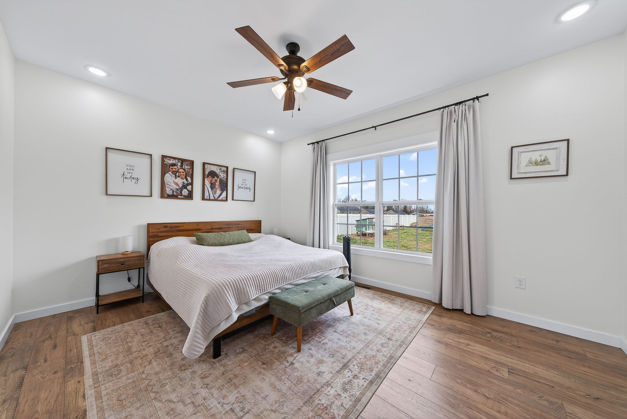 652 Clog Valley Road Sparta, TN 38583 - Photo 13 of 38 a bedroom with a large bed and a window