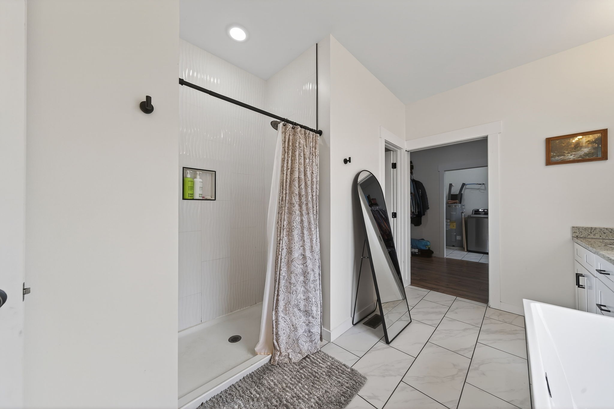 652 Clog Valley Road Sparta, TN 38583 - Photo 16 of 38 a view of a walk in closet