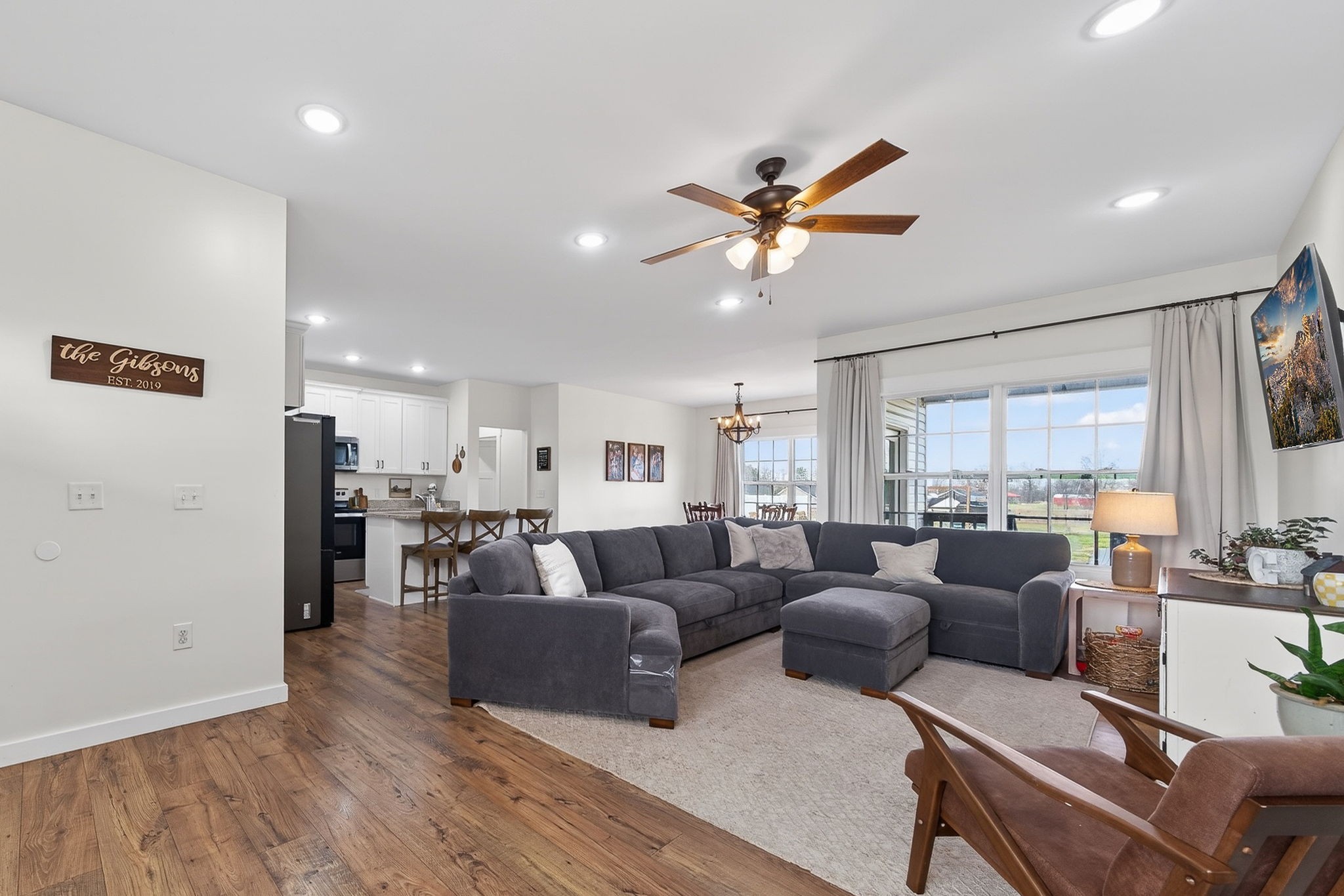 652 Clog Valley Road Sparta, TN 38583 - Photo 4 of 38 a living room with furniture wooden floor and a large window