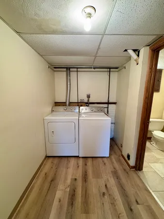 $1,900 | 5556 North Thornwood Avenue, Davenport, IA 52806